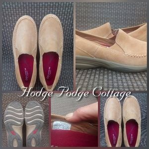 EASY SPIRIT CAMEL WOMANS' SHOES